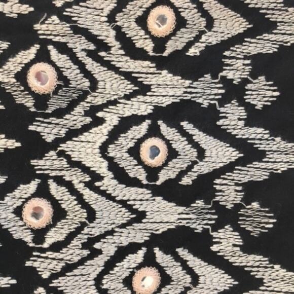 Black Silver Pink Mirrored Ikat Shorts Sz Small - Picture 3 of 6